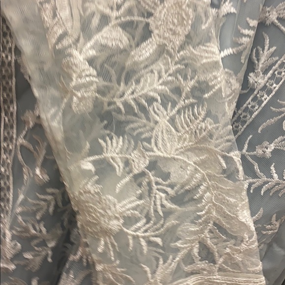 Suit - Picture 2 of 5